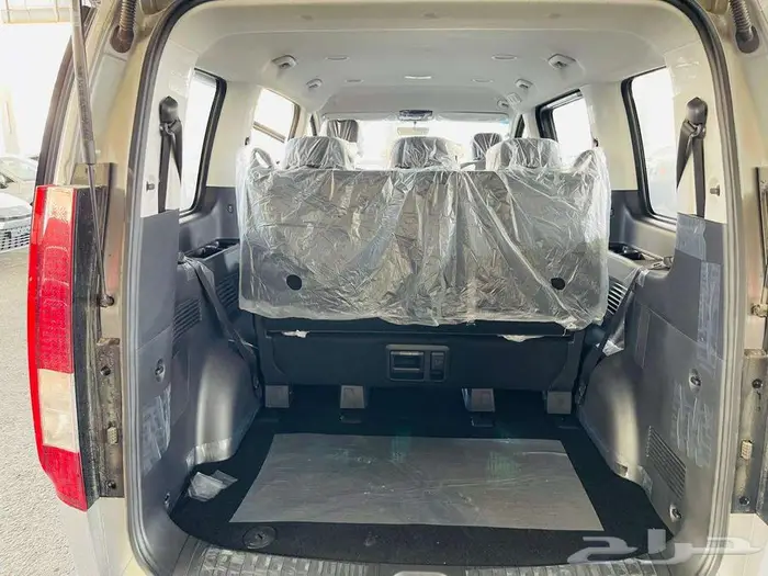 هيونداي ستاريا 2025 9