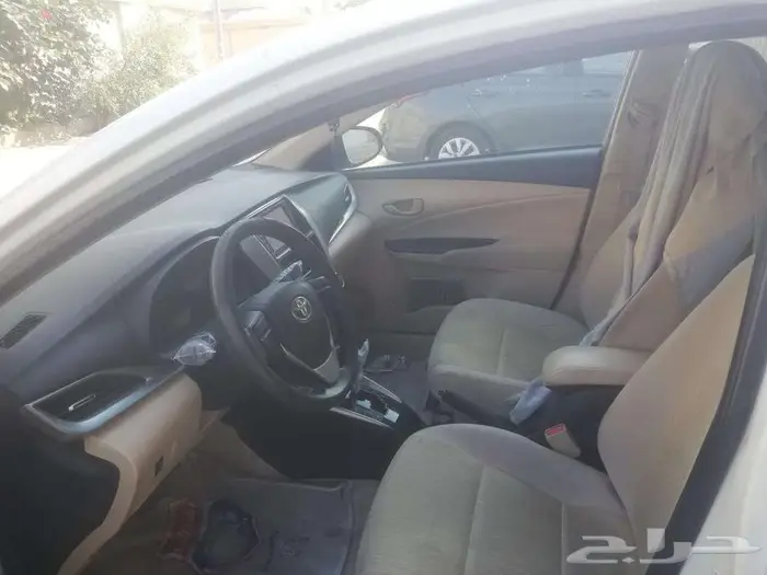 تويوتا ياريس 2020 فل بدون جنوط مالك اول من الوكالة 7