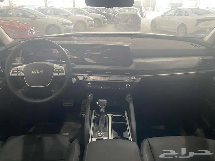 كيا تيلوريد مقاعد منفصله 2024 10