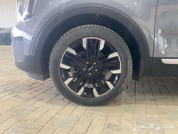 كيا تيلوريد مقاعد منفصله 2024 3