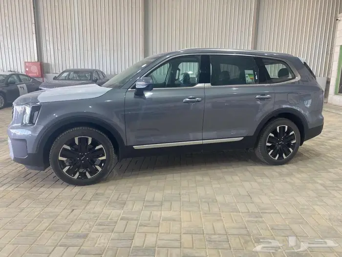 كيا تيلوريد مقاعد منفصله 2024 2