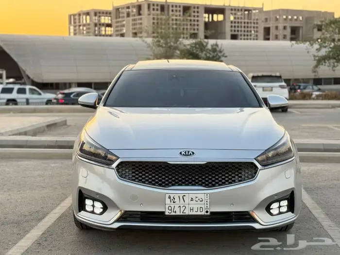 مخزن كيا كادينزا 2018 نص فل 4