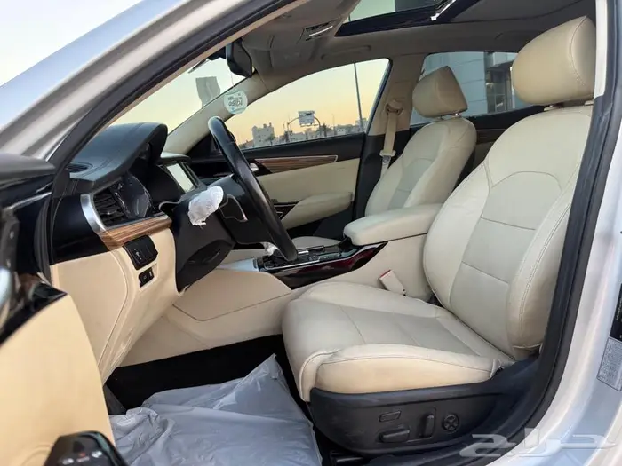 مخزن كيا كادينزا 2018 نص فل 8