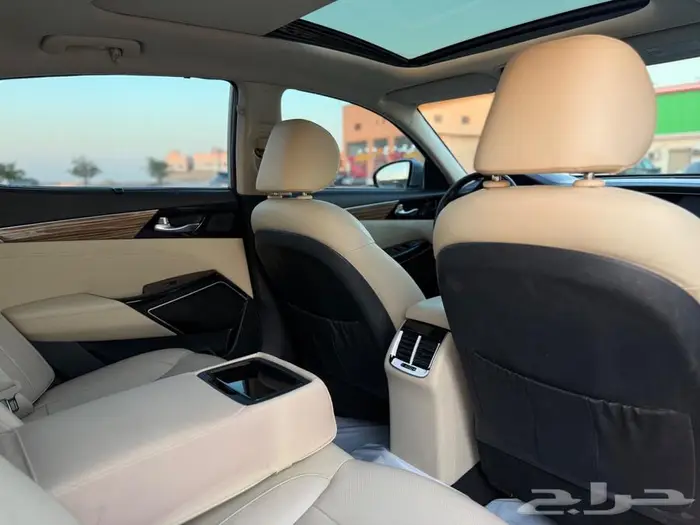 مخزن كيا كادينزا 2018 نص فل 10