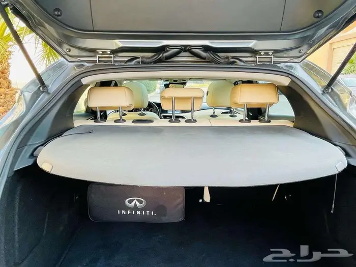 انفنتي Q30 فل 2017 بحالة ممتازة 10