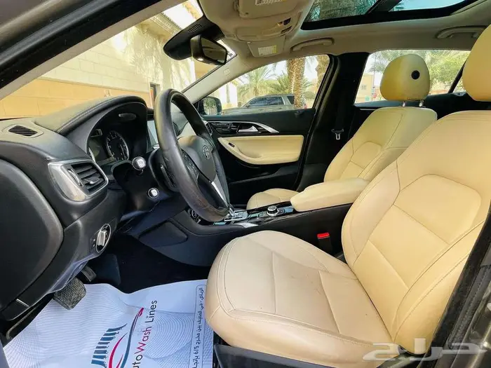 انفنتي Q30 فل 2017 بحالة ممتازة 24