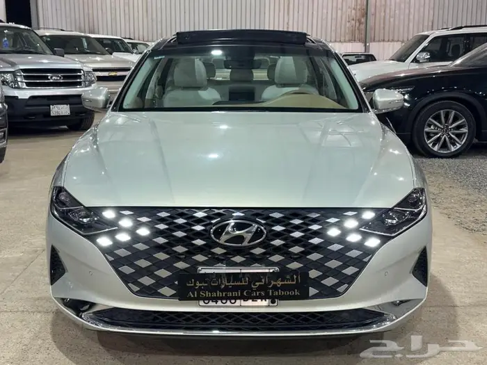 ازيرا سمارت 2022 سعودي عداد قليل بحالة الوكالة 0