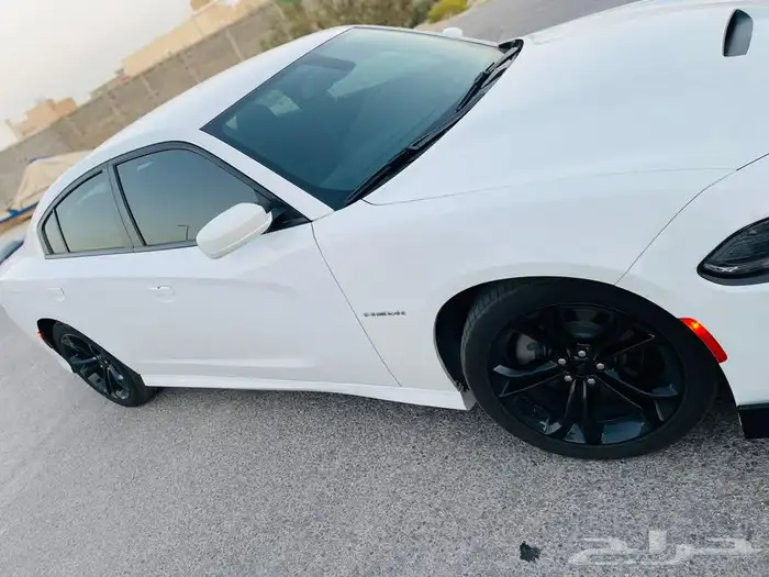 تشارجر 2021 RT 8 سلندر 10