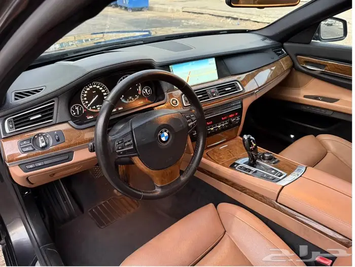 للبيع BMW 740 Li نظيف جدا 2012 فل كامل مصين جاهز 9
