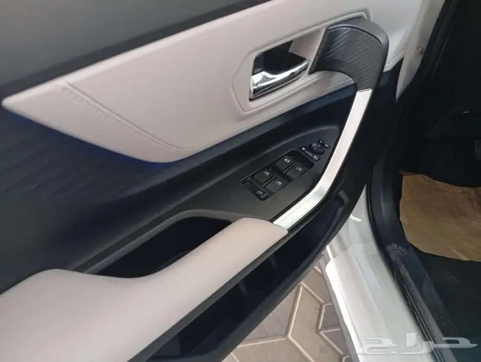 تويوتا فيلوز GLX بنزين اوتماتيك 2025 كاش واقساط 17