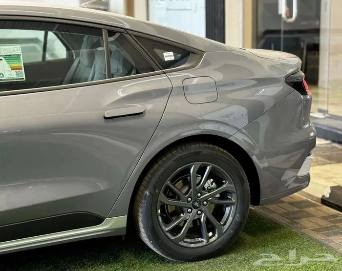 فورد تورس امبيانتي 2026 - متوفر كاش وبنوك 23