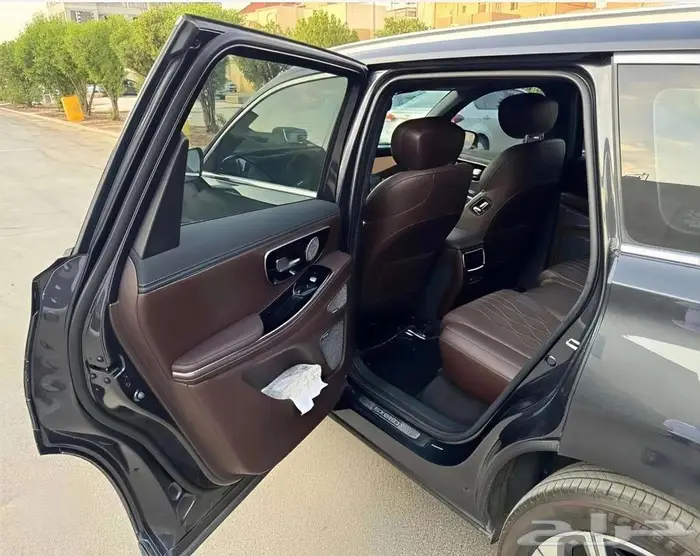 سيارة عائلية فاخرة جدا موديل 2025 14