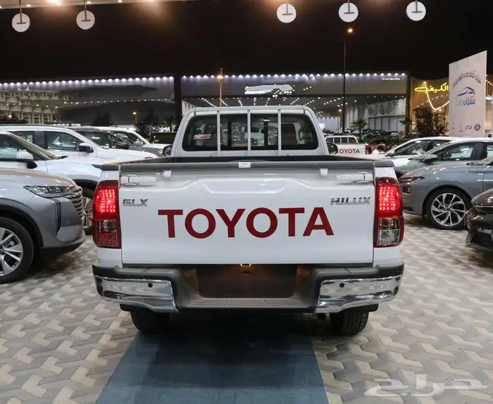 تويوتا هايلوكس غمارة موديل 2026 بنزين دبل باقل سعر 6