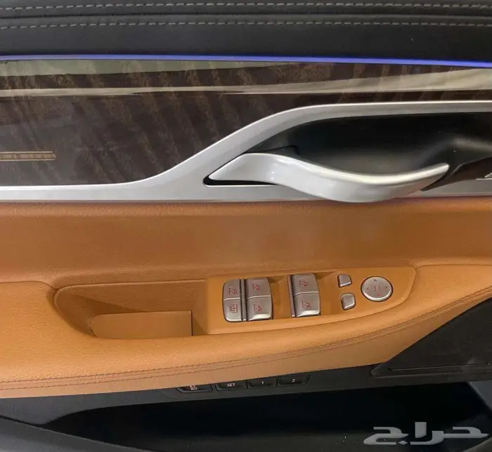 بي ام دبليو 2021 730LI 34