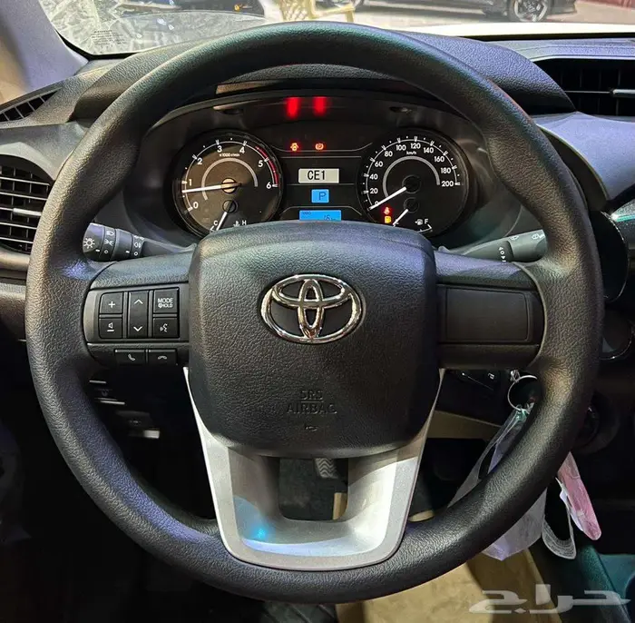 تويوتا هايلوكس DLX ديزل دبل تماتيك خليجي 2025 8