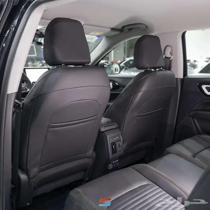 جيب كوماندر لمتد بلس موديل 2026 15