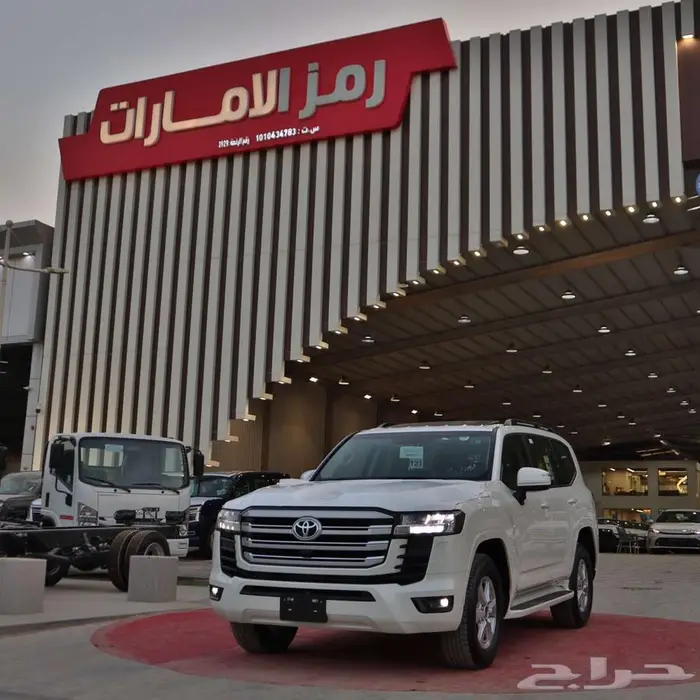 تويوتا لاندكروزر GXR2 بنزين 2025 مبيعات البنوك 1