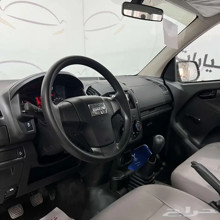 ايسوزو ديماكس استاندر غمارة قير عادي بدون دبل زجاج عادي 2025 7