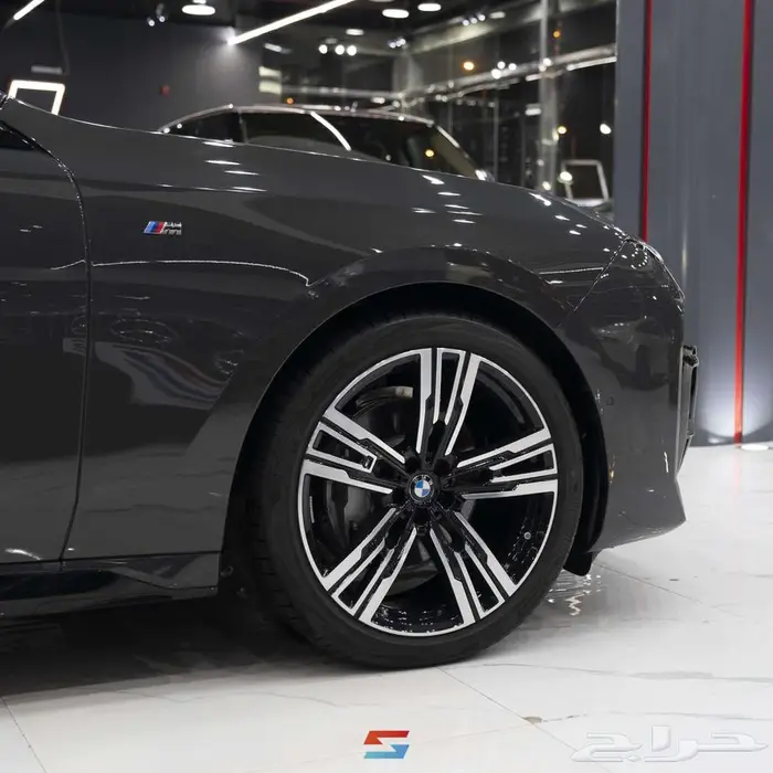 بي ام دبليو 735i موديل 2026 6