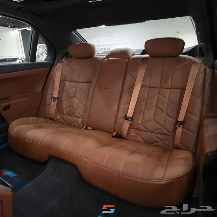 بي ام دبليو 735i موديل 2026 16