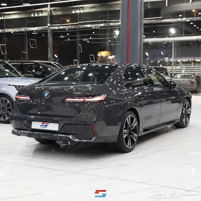 بي ام دبليو 735i موديل 2026 3