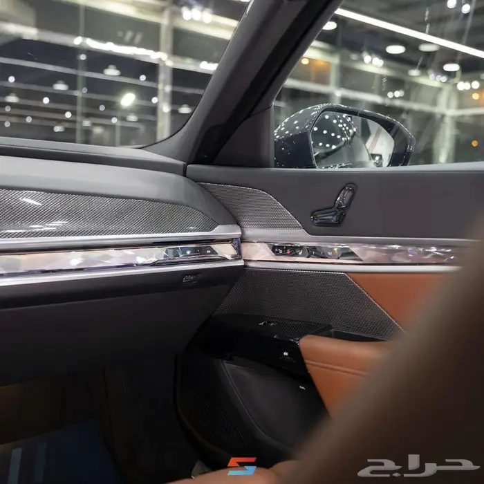 بي ام دبليو 735i موديل 2026 11