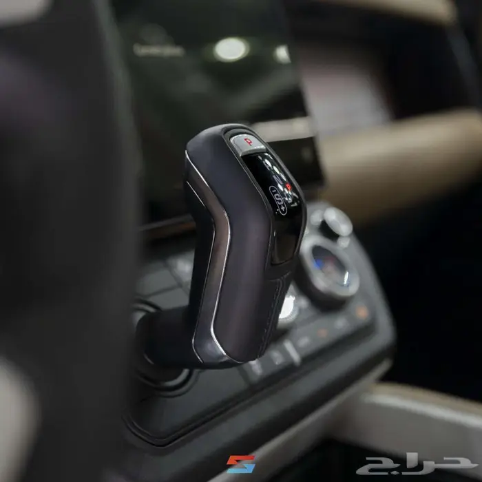 لاندروفر ديفندر 110 SE اكس ديناميك موديل 2026 13