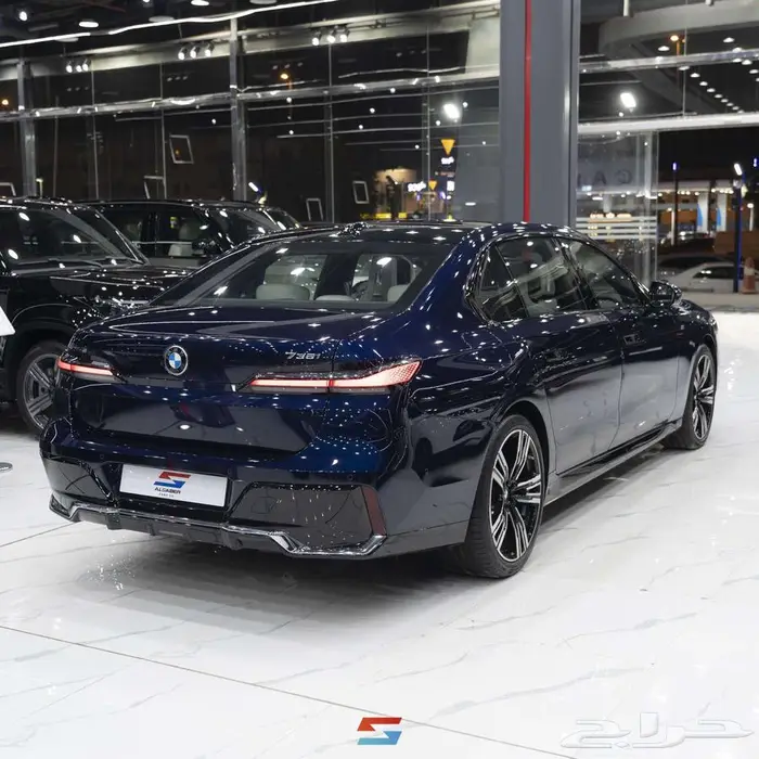 بي ام دبليو 735 موديل 2026 3