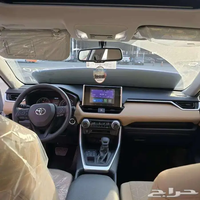 تويوتا راف فور 2025 XLE بنزين نص فل الاقل سعرأ 4