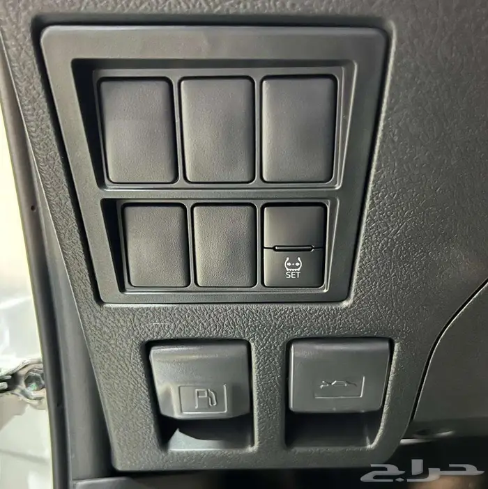 تويوتا هايلوكس DLX ديزل دبل تماتيك خليجي 2025 6