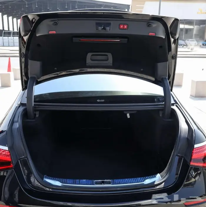 مرسيدس S580 موديل 2021 ممشى 120 لف كم 19