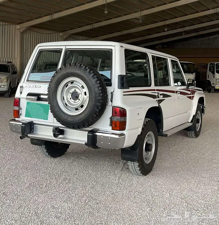 نيسان باترول قير عادي 1997 10