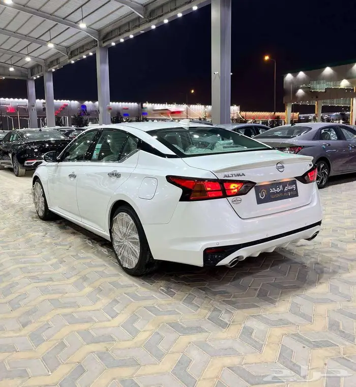 نيسان التيما SV نص فل 2026 10