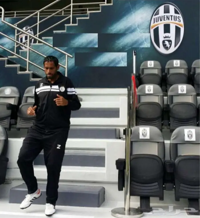 مدرب كرة قدم   محترف 0