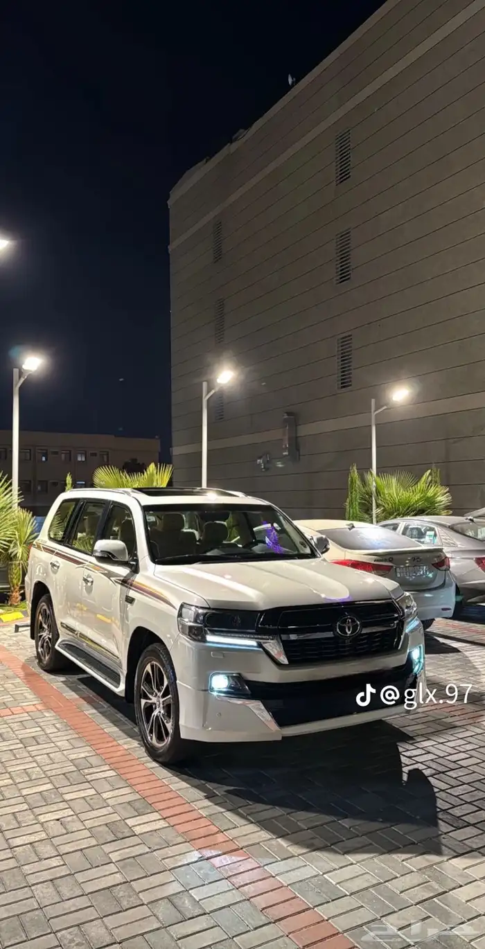 لاندكروزر موديل 2016 جي اكس آر 3