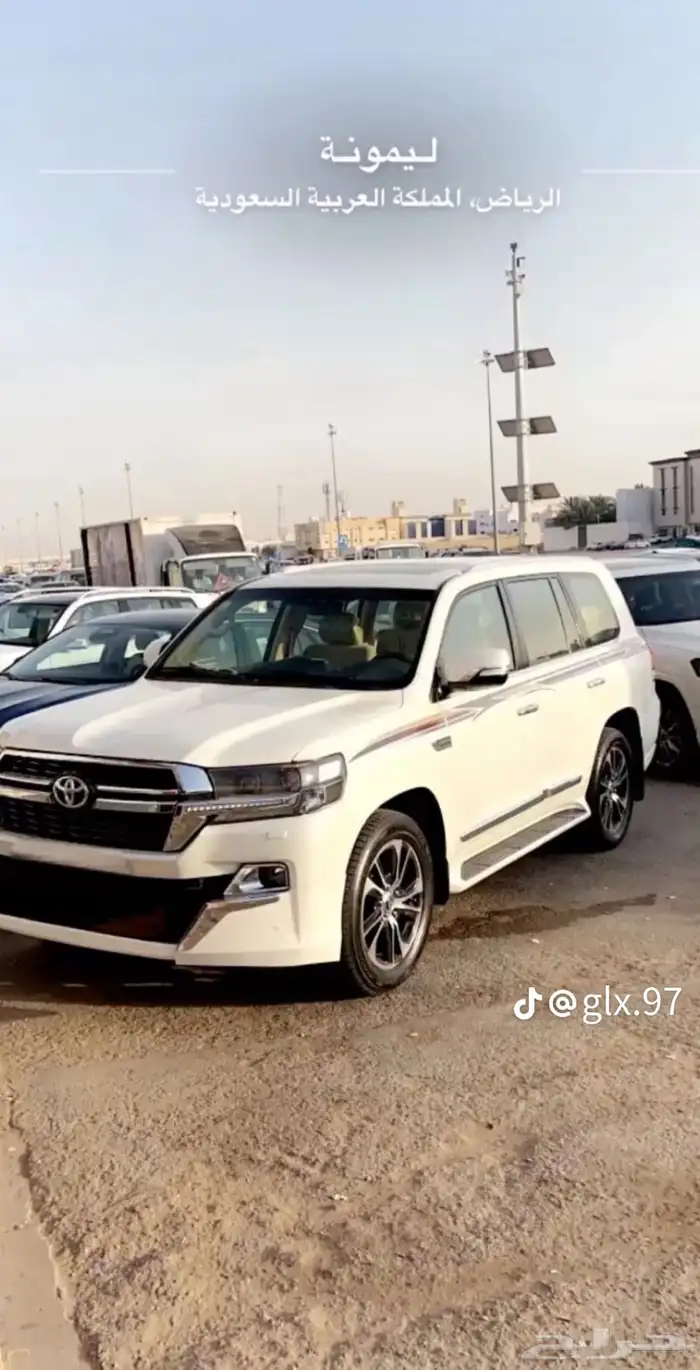 لاندكروزر موديل 2016 جي اكس آر 1