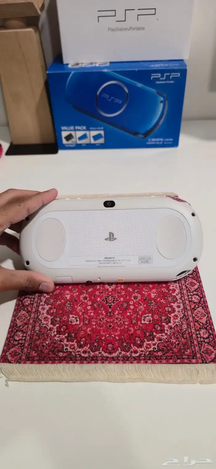 PSVITA 2000 فيتا متوفر بعدة الالون شبة جديد ومتوفر تابي 6