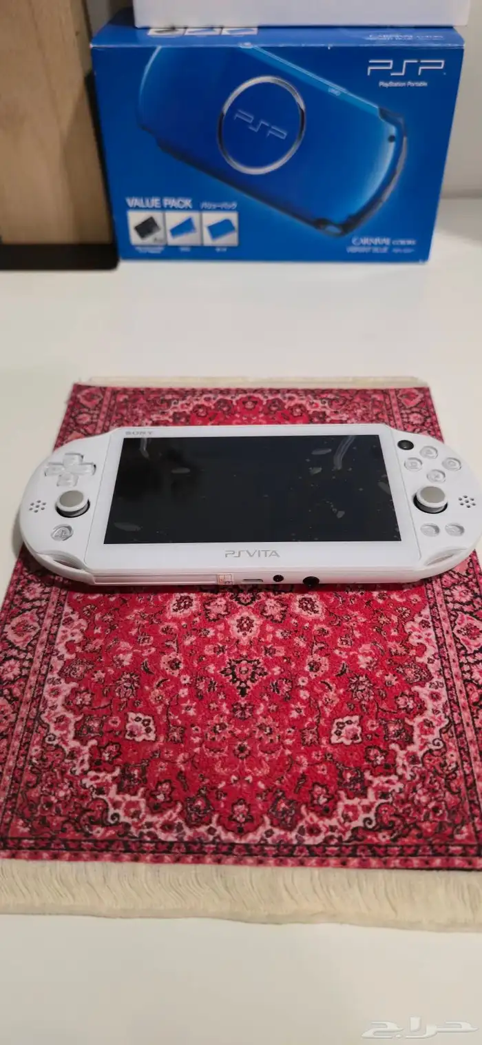 PSVITA 2000 فيتا متوفر بعدة الالون شبة جديد ومتوفر تابي 4