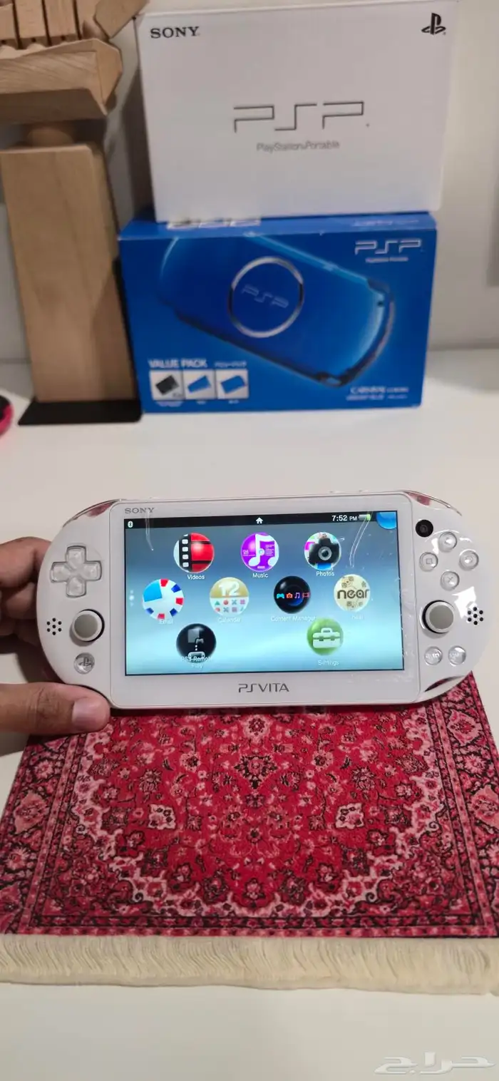 PSVITA 2000 فيتا متوفر بعدة الالون شبة جديد ومتوفر تابي 5