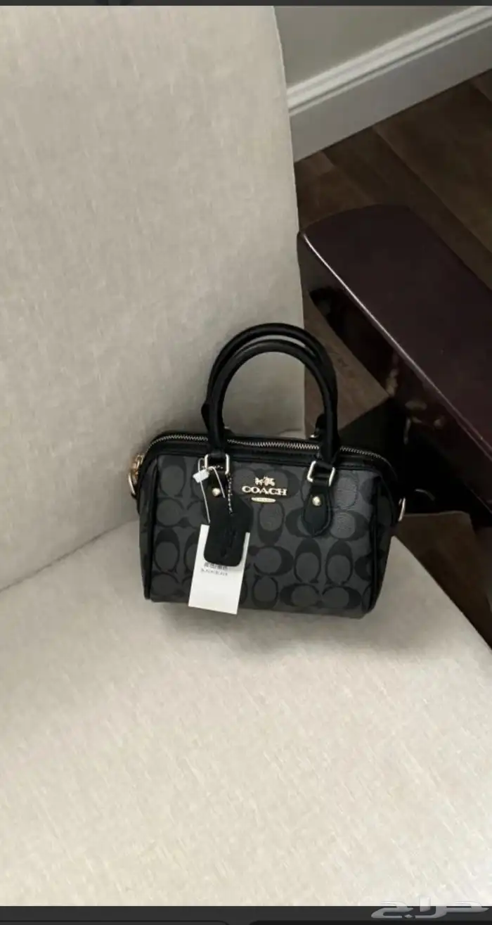 شنطة كوتش اسود رمادي 1