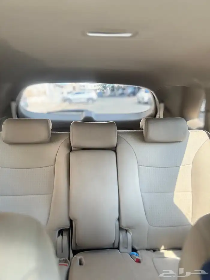 كيا سورنتو 2015 نظيفة جدا 4