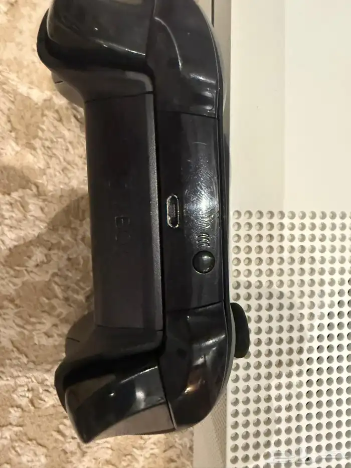 اكس بوكس ون اس نظيف استعمال قليل Xbox One S 8