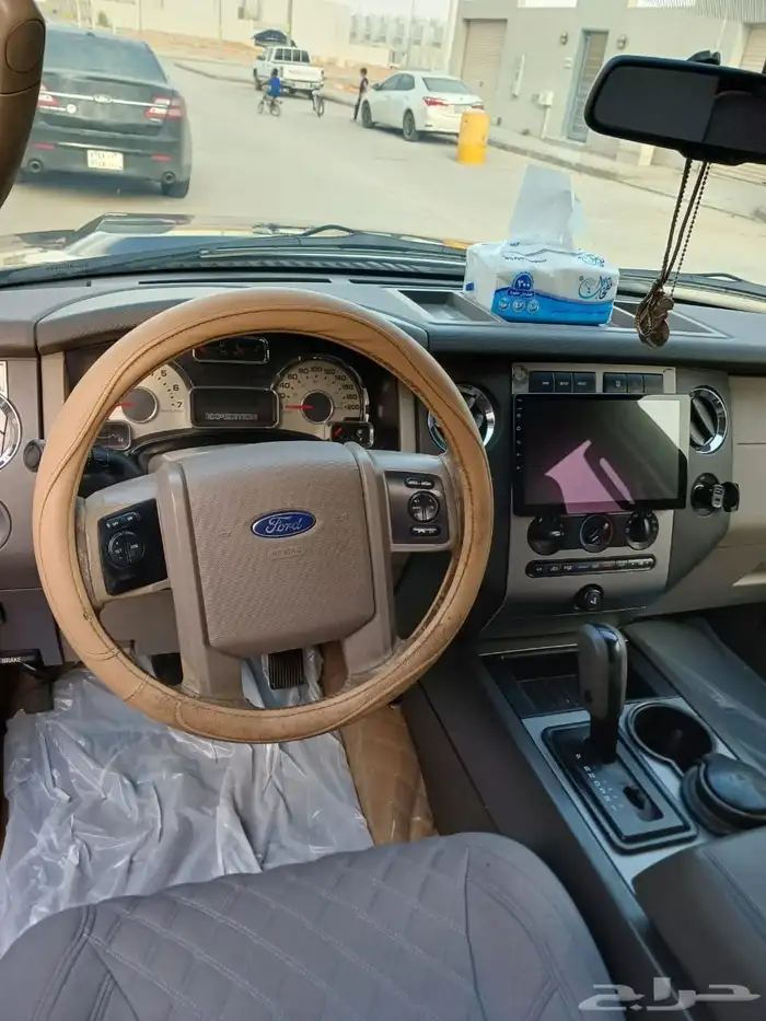 فورد اكسبيديشن 2014 9