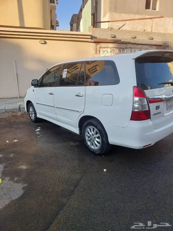 تويوتا انوفا فاغن 2015 عام 60 8