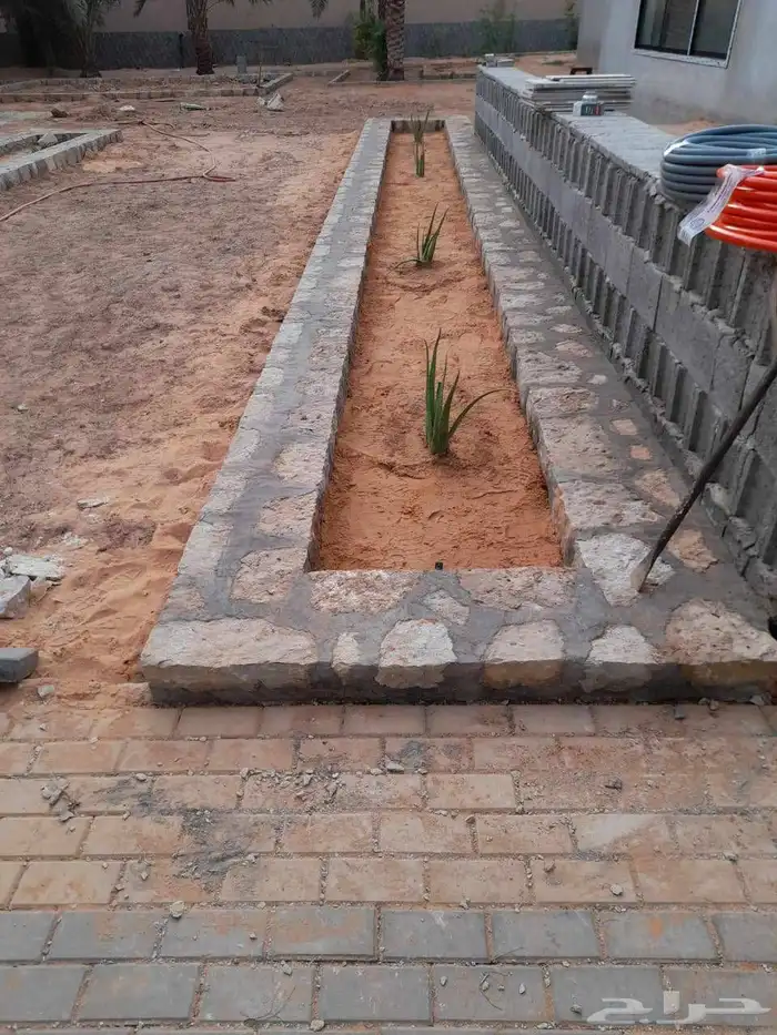 القصيم عنيزه أنا موجود أي نفر موجود شغل بيار تكسير مباني أنا 0