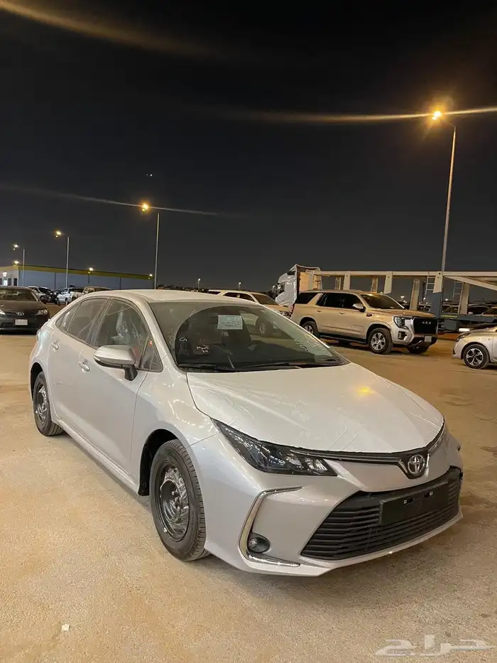 تويوتا كورولا XLI 2.0 طيس بنزين 2025 0