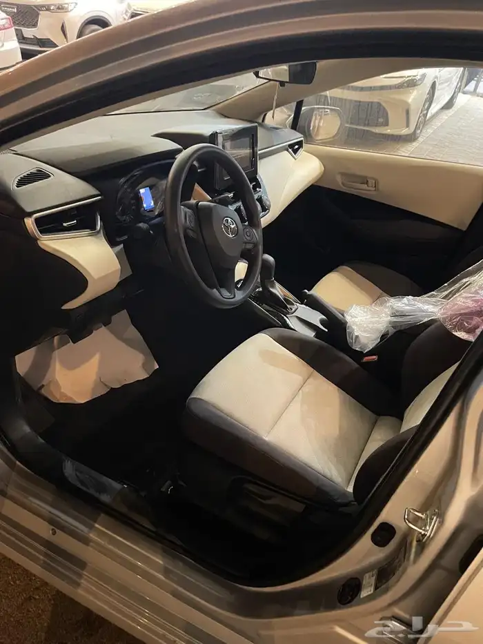 تويوتا كورولا XLI 2.0 طيس بنزين 2025 6