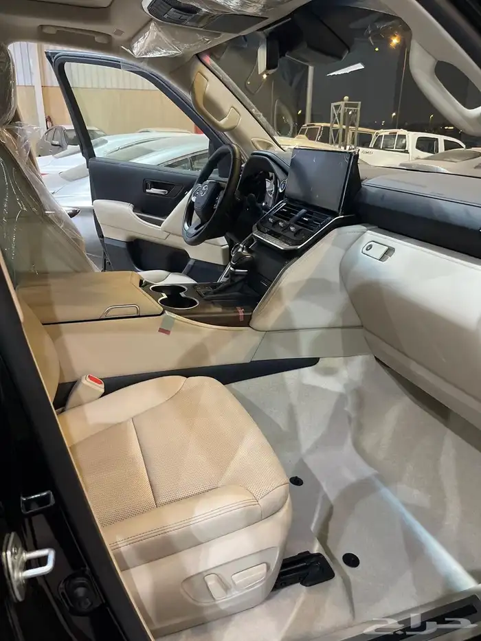 لاندكروزر جكسار GXR L4 2025 4