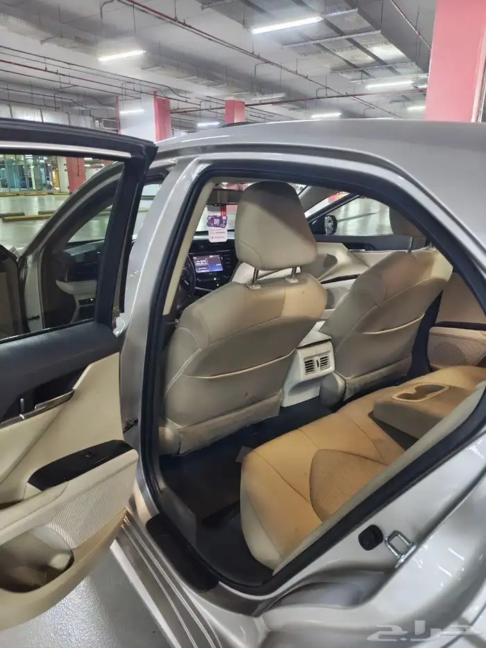 للبيع بسعر مغري كامري فل كامل 2020 5