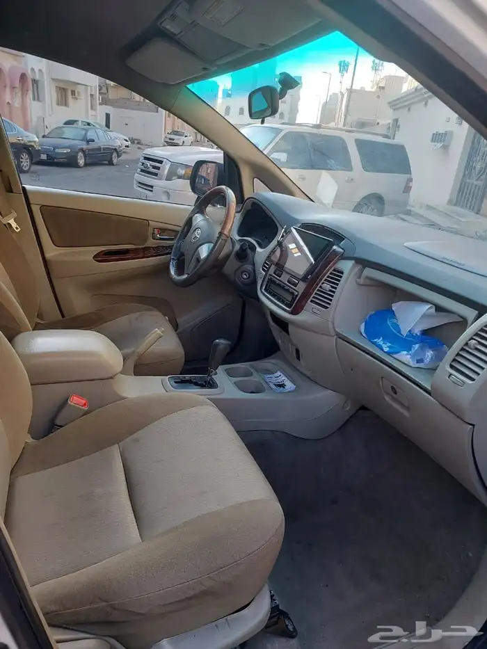 تويوتا انوفا فاغن 2015 عام 60 5